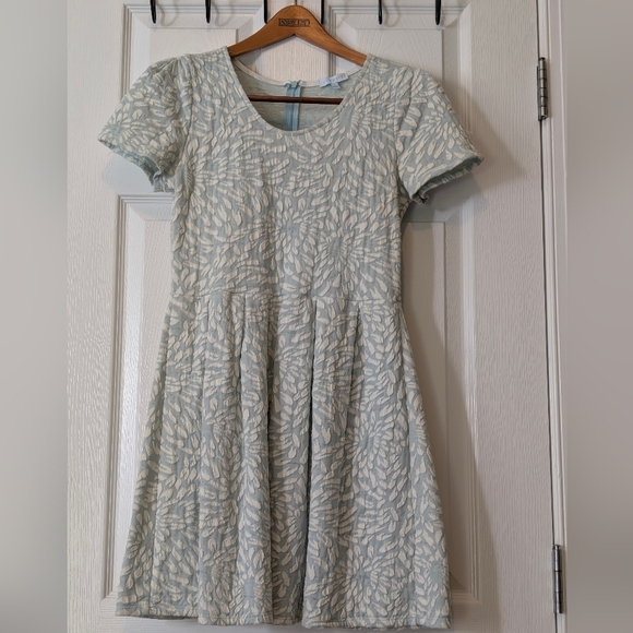 Women's Jun & Ivy Embroidered Dress Large - Picture 3 of 7